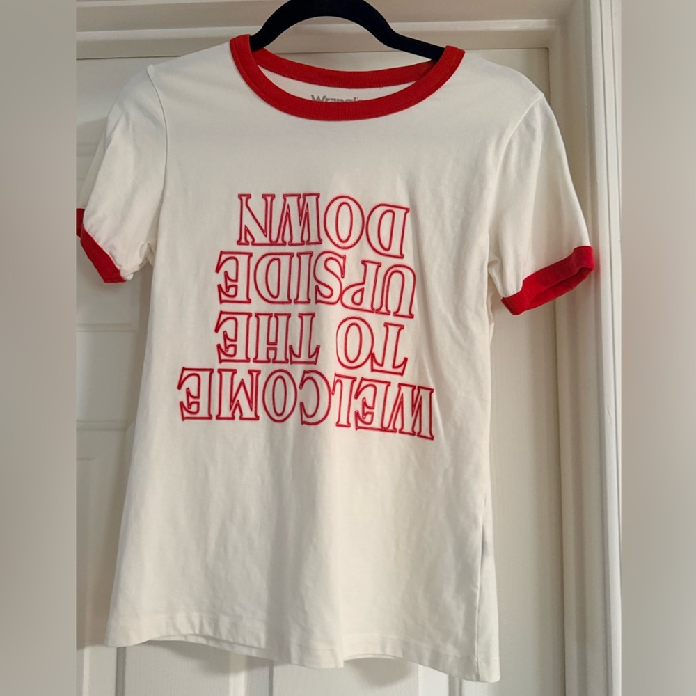 Wrangler Stranger Things Graphic Tee - Picture 2 of 4